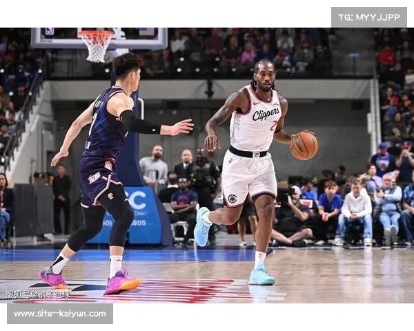 快船季前赛大胜广州小卡首战砍下18分助球队142-95轻取对手