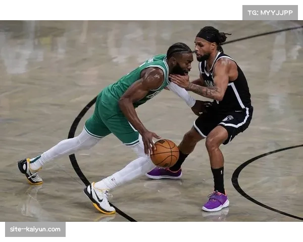 凯尔特人双杀湖人净胜43分 布朗32+8+7主导攻防两端